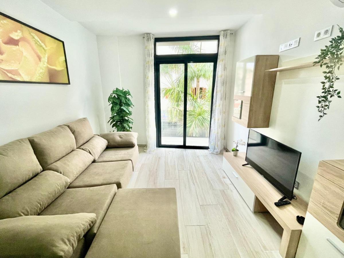 Island Suites Arona  Ngoại thất bức ảnh